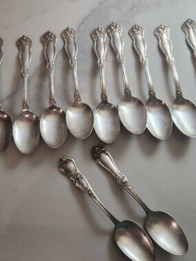11pc Vintage Wm Rogers & Son AA 1947 Remembrance Silverplate Spoons Set Mixed